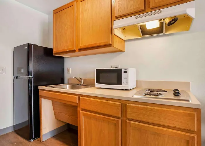 Extended America Select - - Northwest Tallahassee